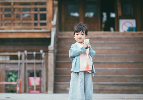 廖姓女孩取名带点诗意