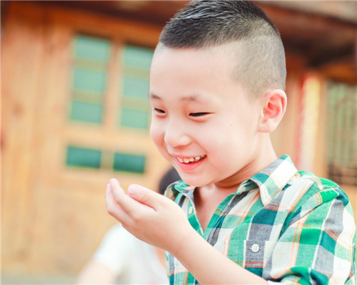 男孩五行缺水词